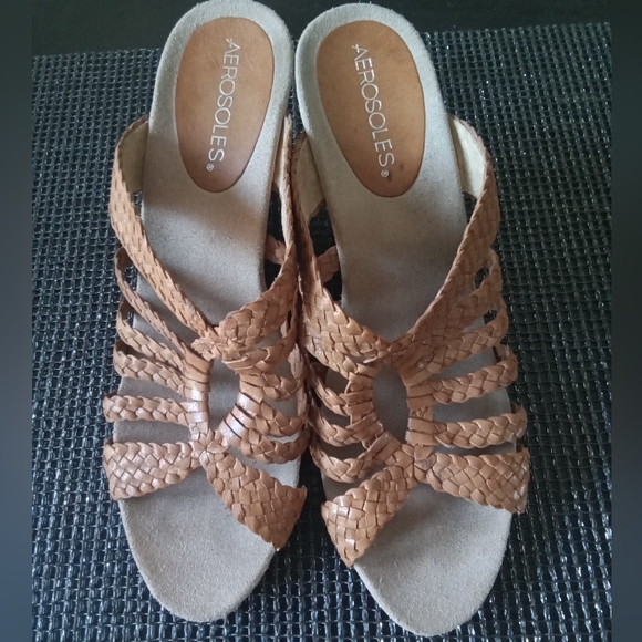 Aerosoles Tan Weave Wedge Heel Sandals 8.5 - Picture 10 of 11